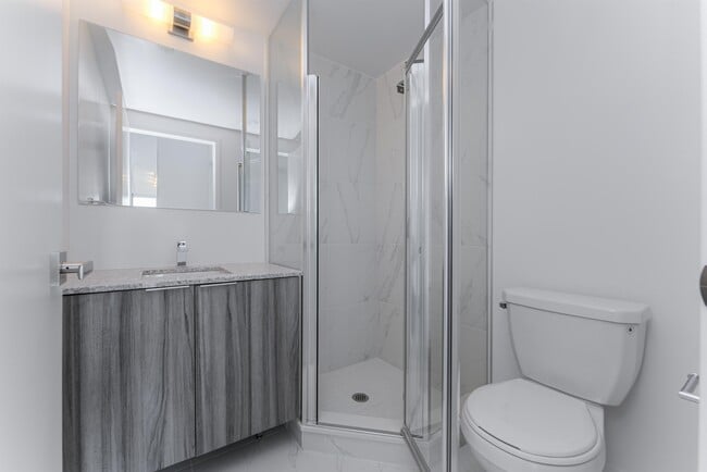 Building Photo - 31-331 Tippett Rd