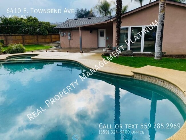 Building Photo - $2,695 Swimming Pool, Solar Panels, 3 Bedr...