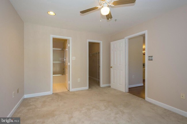 Foto del edificio - 2311 Falls Gable Ln