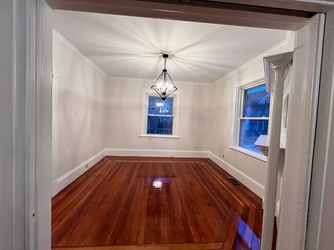 Building Photo - 175 Somerset Ave