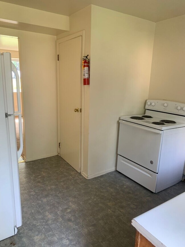 Foto del edificio - 1926 3 Waddle Rd