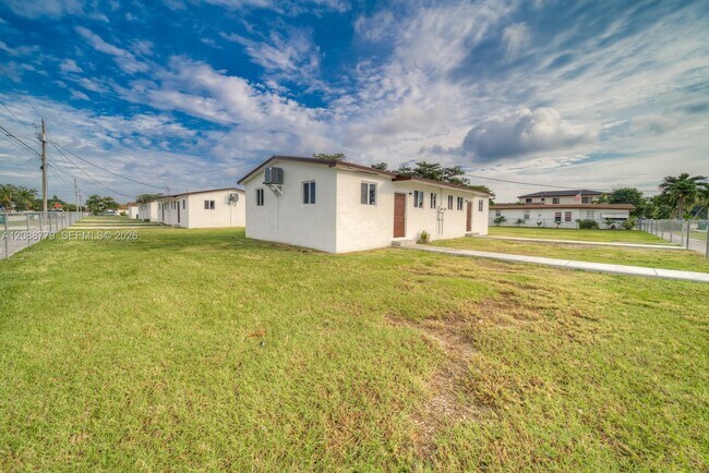Foto del edificio - 17727 SW 103rd Ave