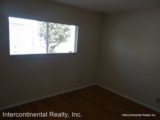 Building Photo - 1301 Doris Ave