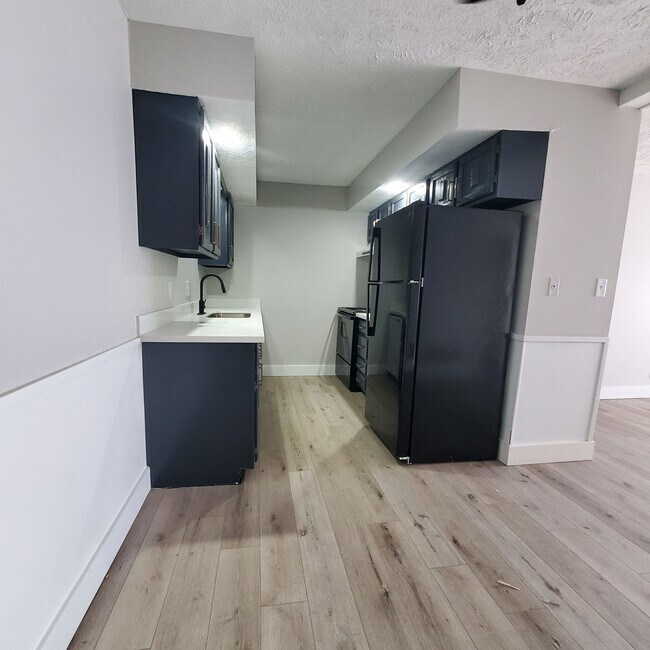 LINQ Portfolio 3341 Holdrege St Lincoln, NE