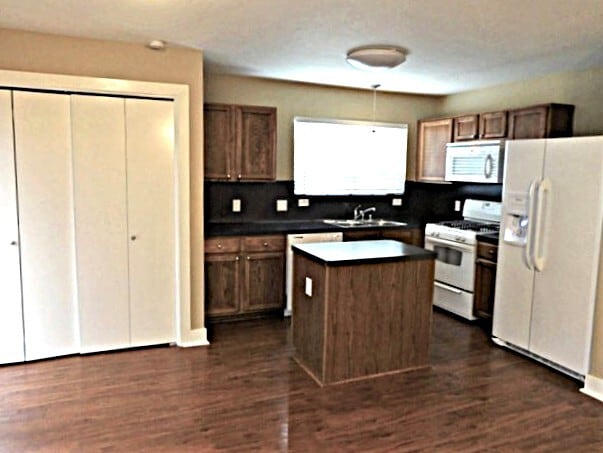 Building Photo - 7507 Pheasant Grove Dr
