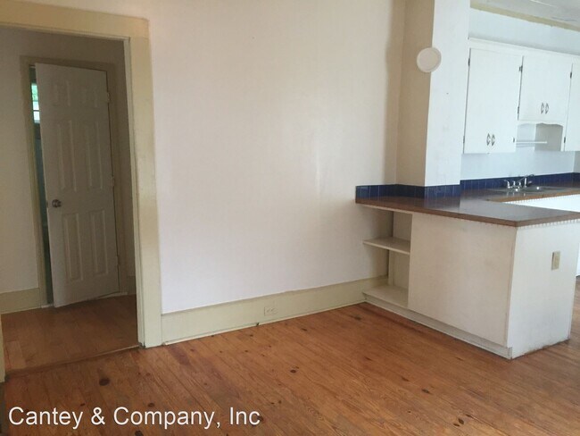 Building Photo - 2 br, 1 bath House - 413 South Gregg Street