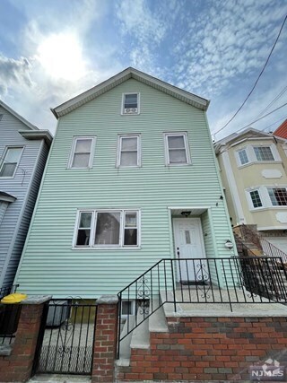 Condos For Rent In Kearny Nj 116 Rentals Apartments Com