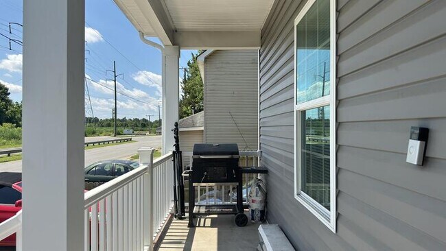 Foto del edificio - 1132 Victory Blvd