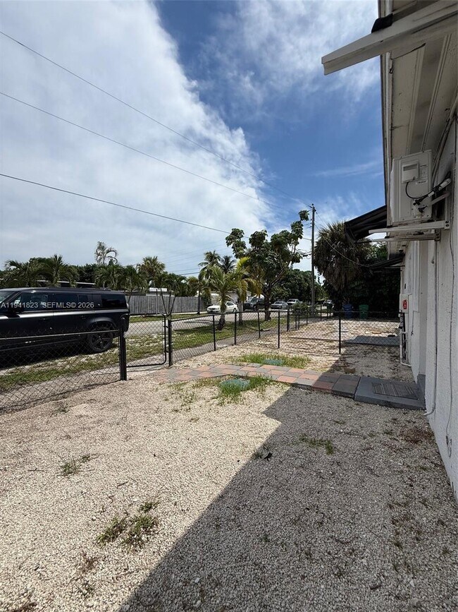 Foto del edificio - 600 NW 116th Terrace