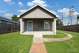 Building Photo - 2802 Hardy St