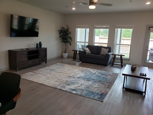 Living Area - 112 Lavonne Villa
