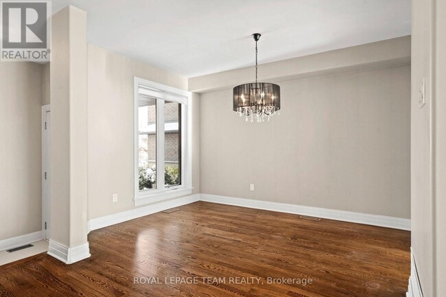 Building Photo - 165 Woodhurst Cres