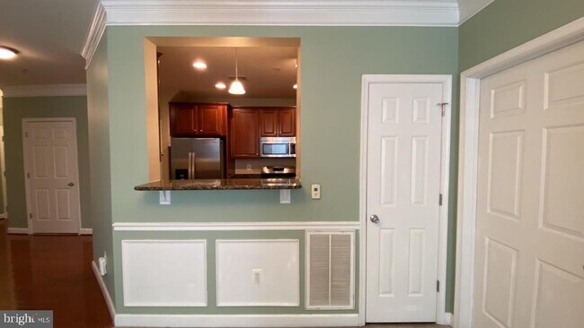 Building Photo - 701 Cobblestone Blvd