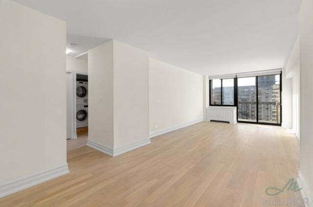 Foto principal - 1 bedroom in New York NY 10023