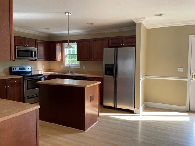 Building Photo - 116 Newcastle Dr