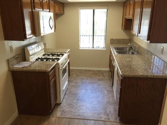 Building Photo - 268 W Verdugo Ave