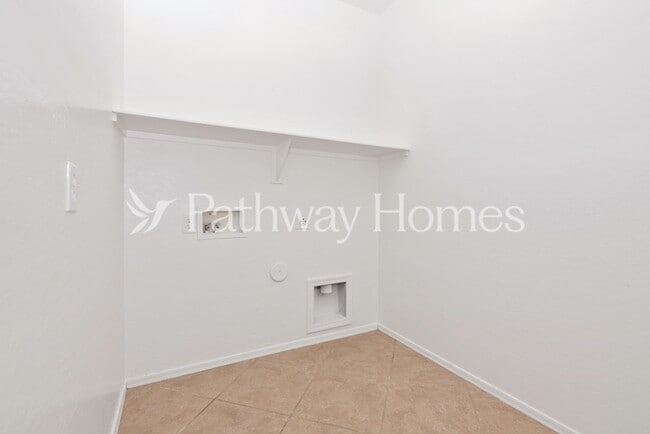 Foto del edificio - 13843 W Watson Ln