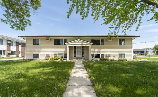 Building Photo - 1501 W 3rd St