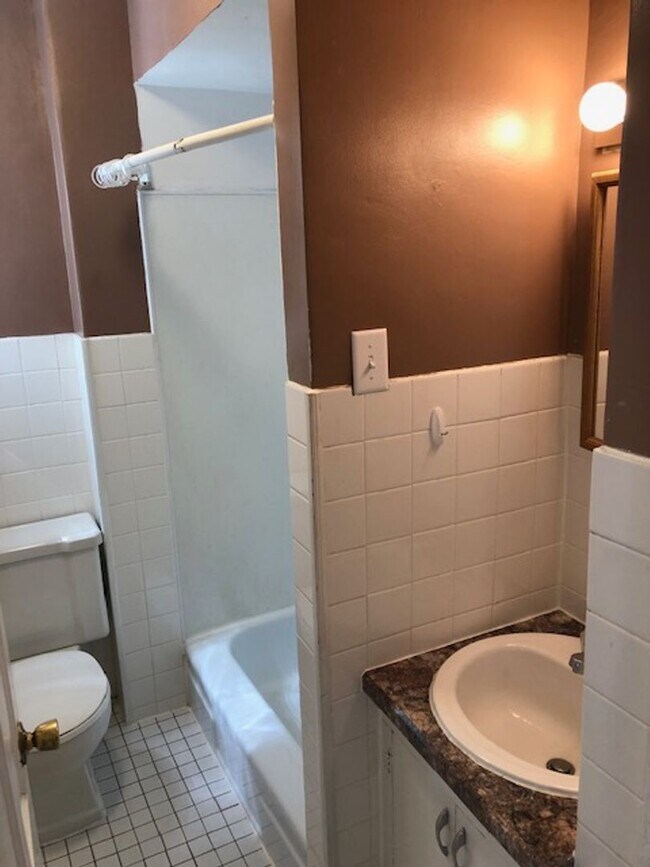 Foto del edificio - 731 E 7th St