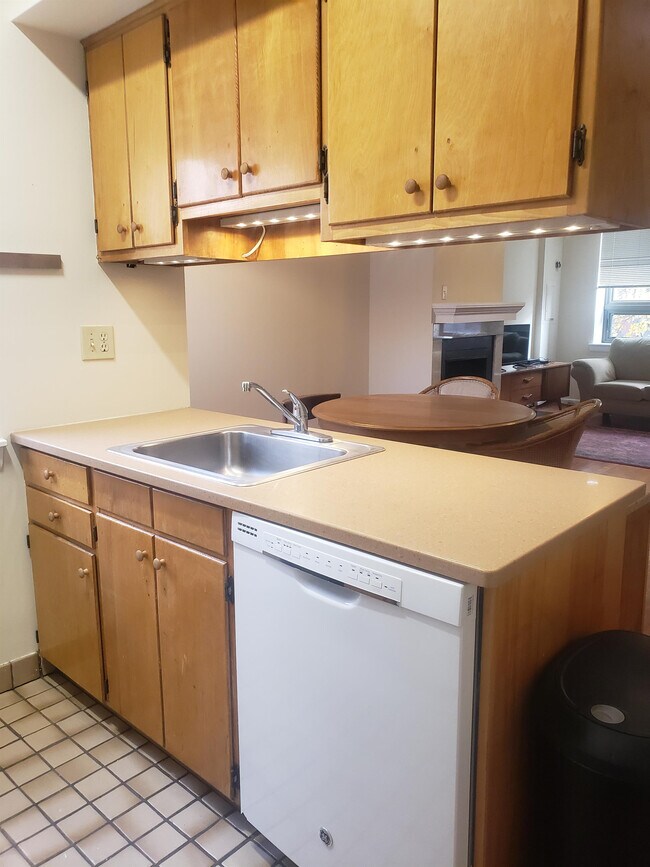 Foto del edificio - 1773 Swann St NW