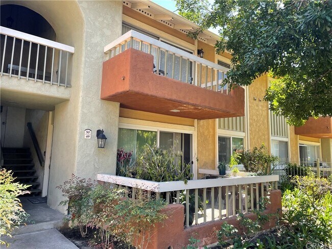 Foto del edificio - 16040 Leffingwell Rd