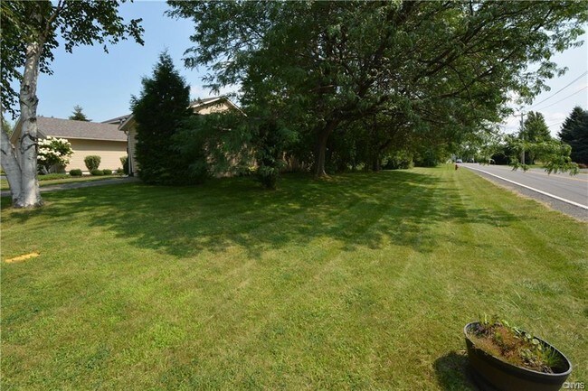 Foto del edificio - 100 MillCreek Ln