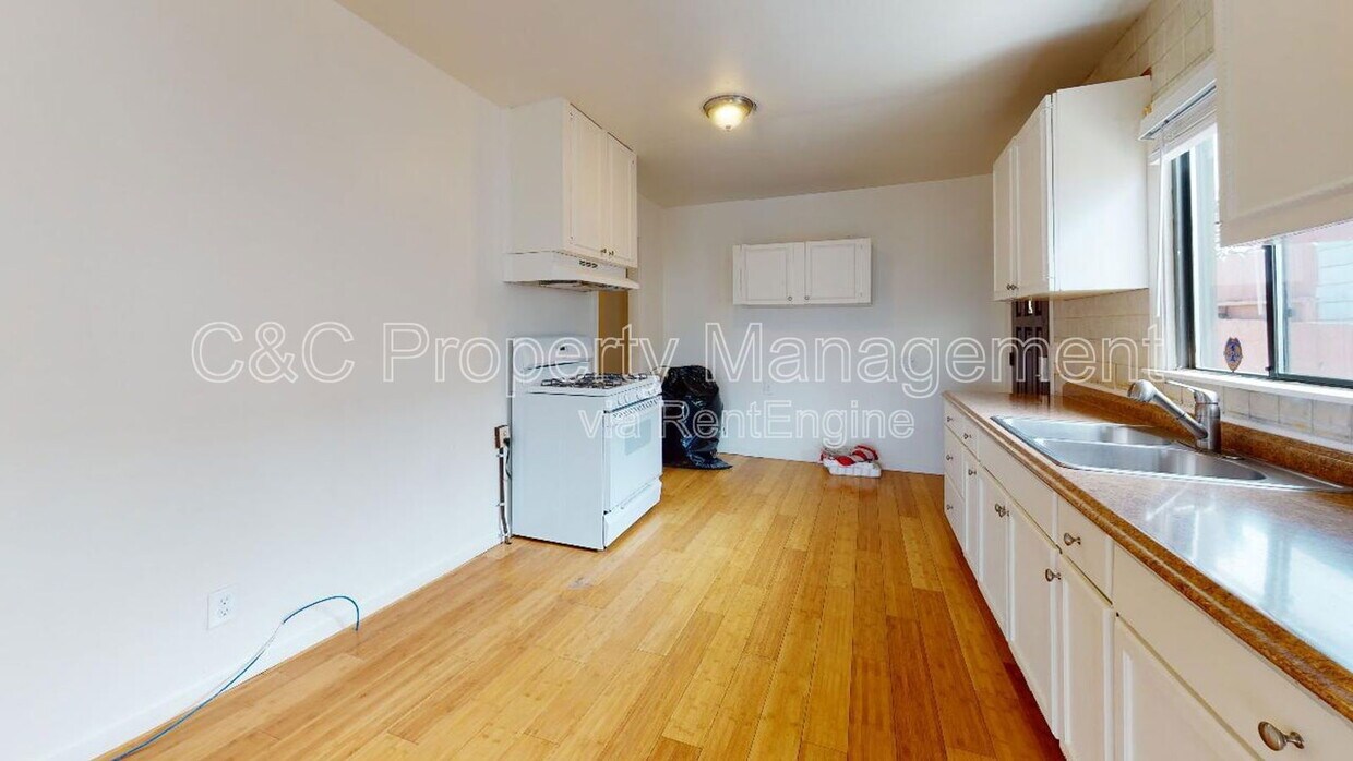 Foto principal - 429 Reindollar Ave