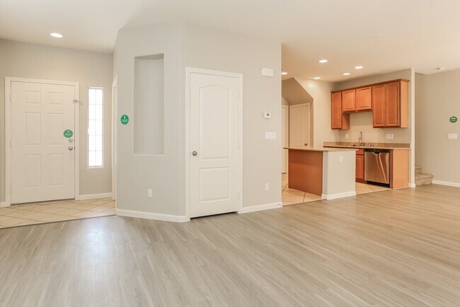 Foto del edificio - 9308 Euphoria Rose Ave