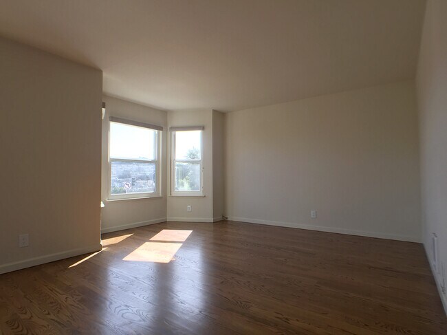 Foto del edificio - 2958 Diamond St