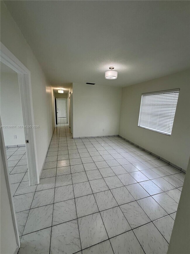 Foto del edificio - 22 SW 55th Avenue Rd