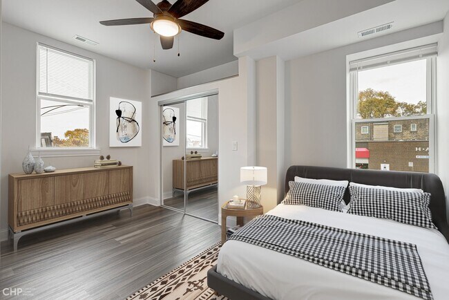 Foto del edificio - 4176 W Montrose Ave