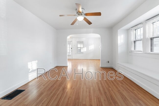 Foto del edificio - 1226 N Grant Ave