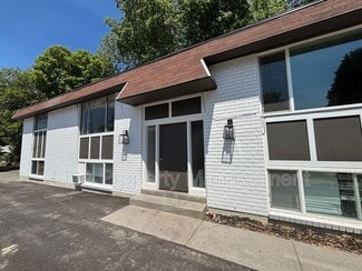 Building Photo - 2564 S 8th E