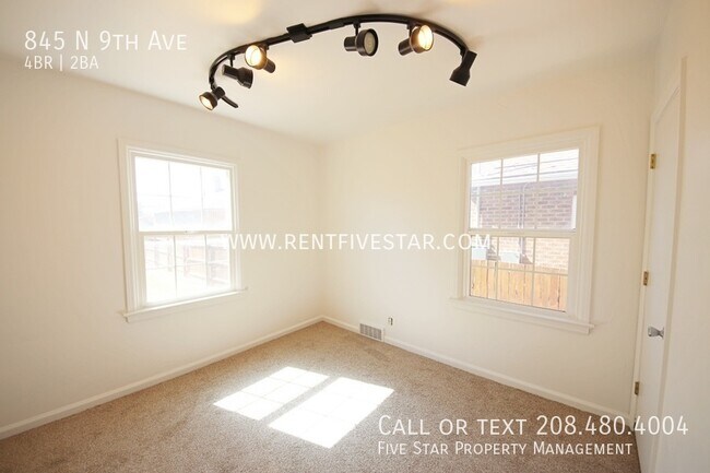 Building Photo - 845 N 9th Ave