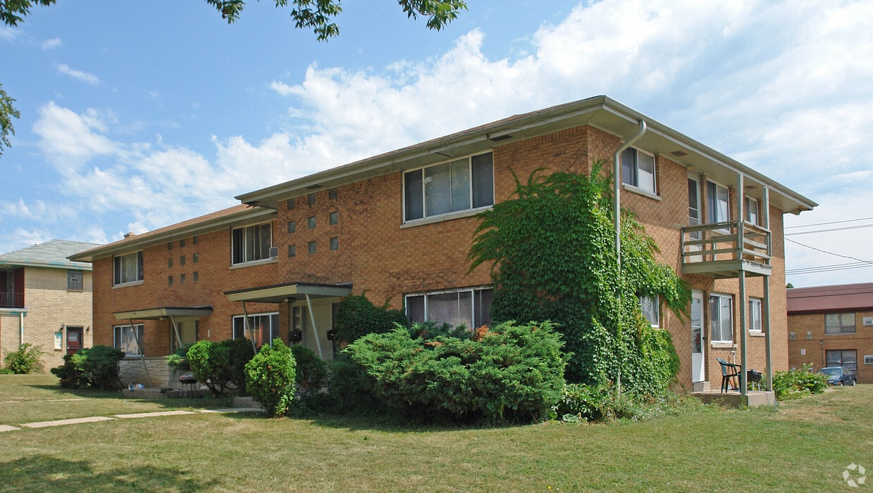 Building Photo - 4024 N 61st St