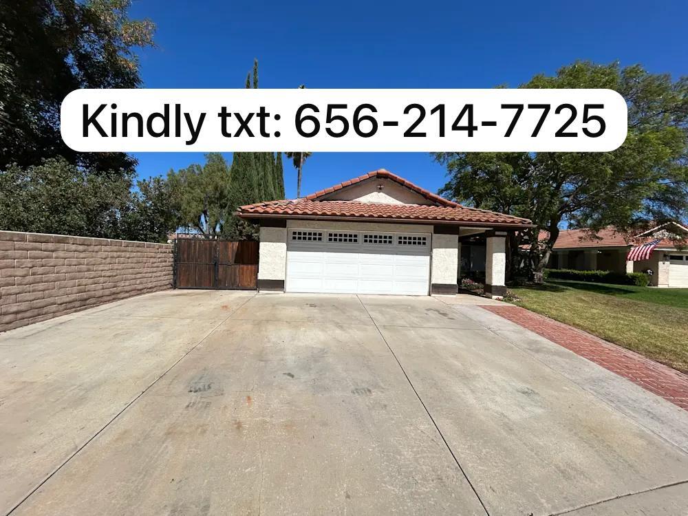 Primary Photo - 1751 Willowbrook Ln