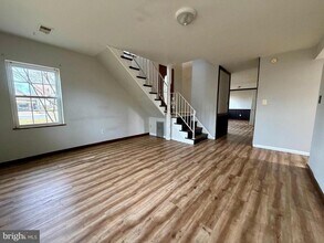 Building Photo - 309 Missouri Ave