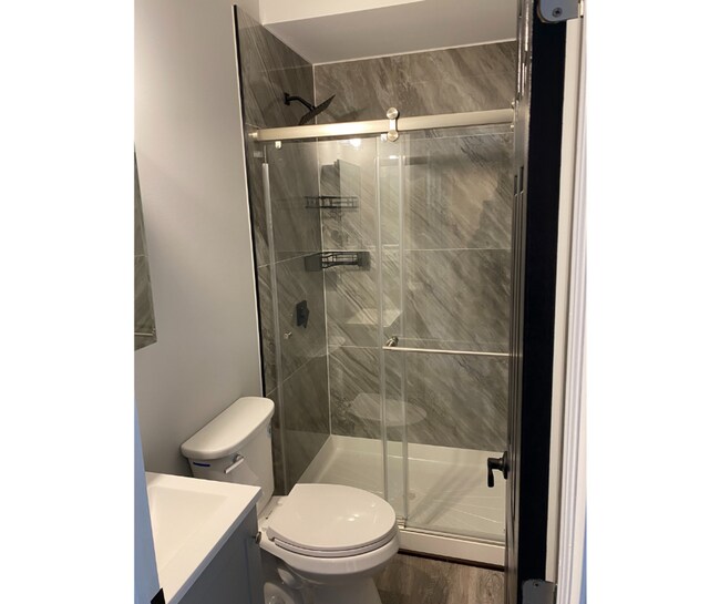 Foto del edificio - 3523 Edmondson Ave