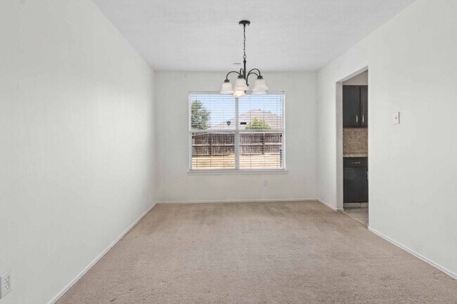 Building Photo - 10418 Iris Lake Ct