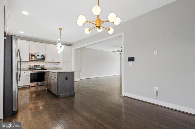 Foto del edificio - 947 Rye Dr