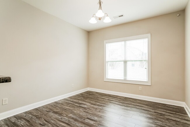 Building Photo - 38 Birdo Point Way