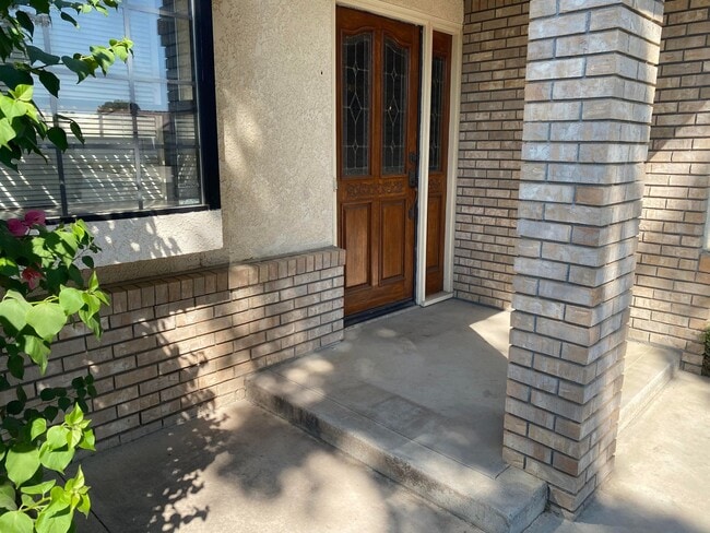 Building Photo - 3018 Aspen St