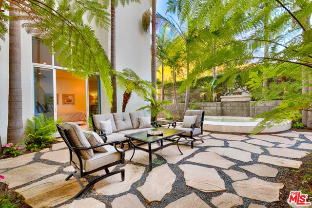 Foto del edificio - 31847 Broad Beach Rd
