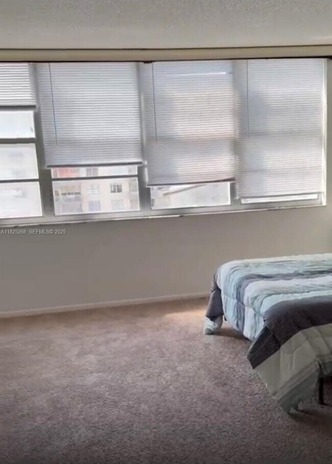 Foto del edificio - 251-174 174th St