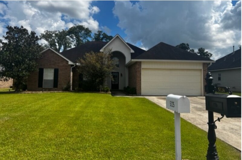5224 Hemingway Dr, Darrow, LA 70725 House Rental in Darrow, LA