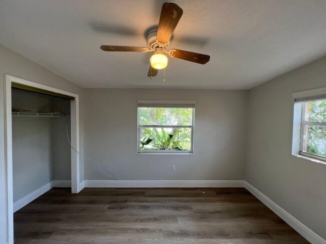 Building Photo - 6511 Seminole Dr