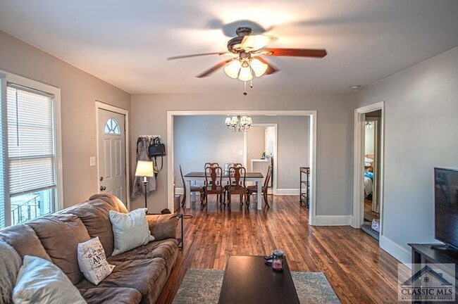 Building Photo - 129 Westover Dr