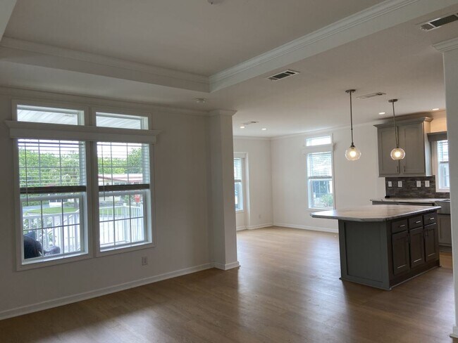 Building Photo - 7300 20th St