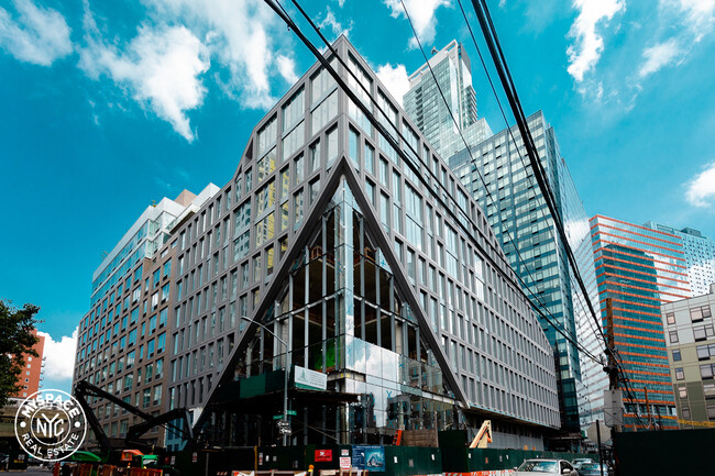 Foto del edificio - 25-10 42nd Rd
