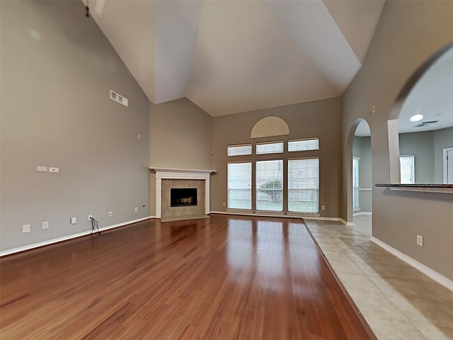 Building Photo - 16539 Mesa Point Dr